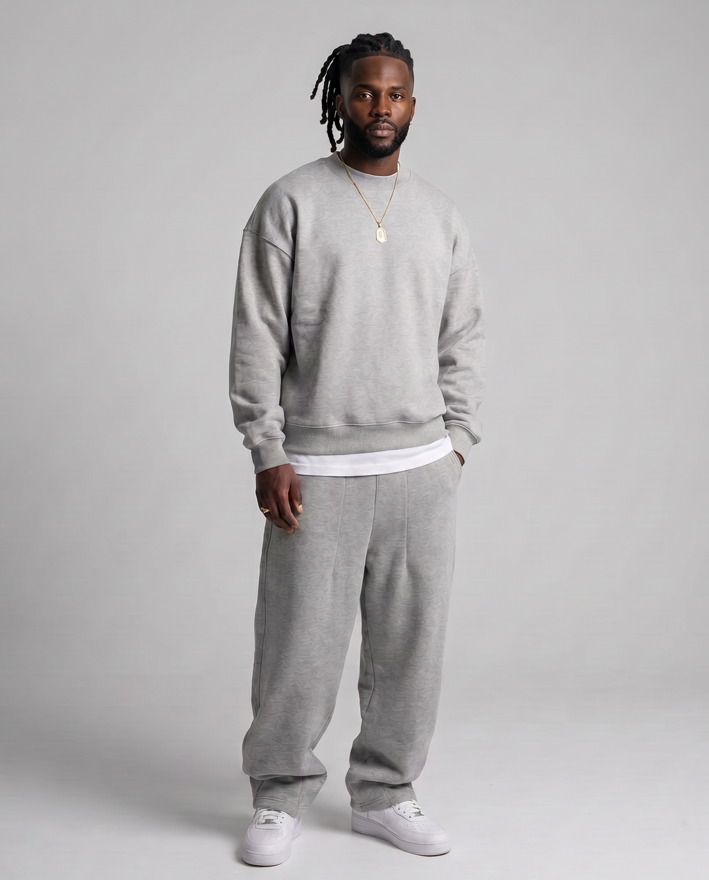 WIDE LOOSE SWEATPANTS