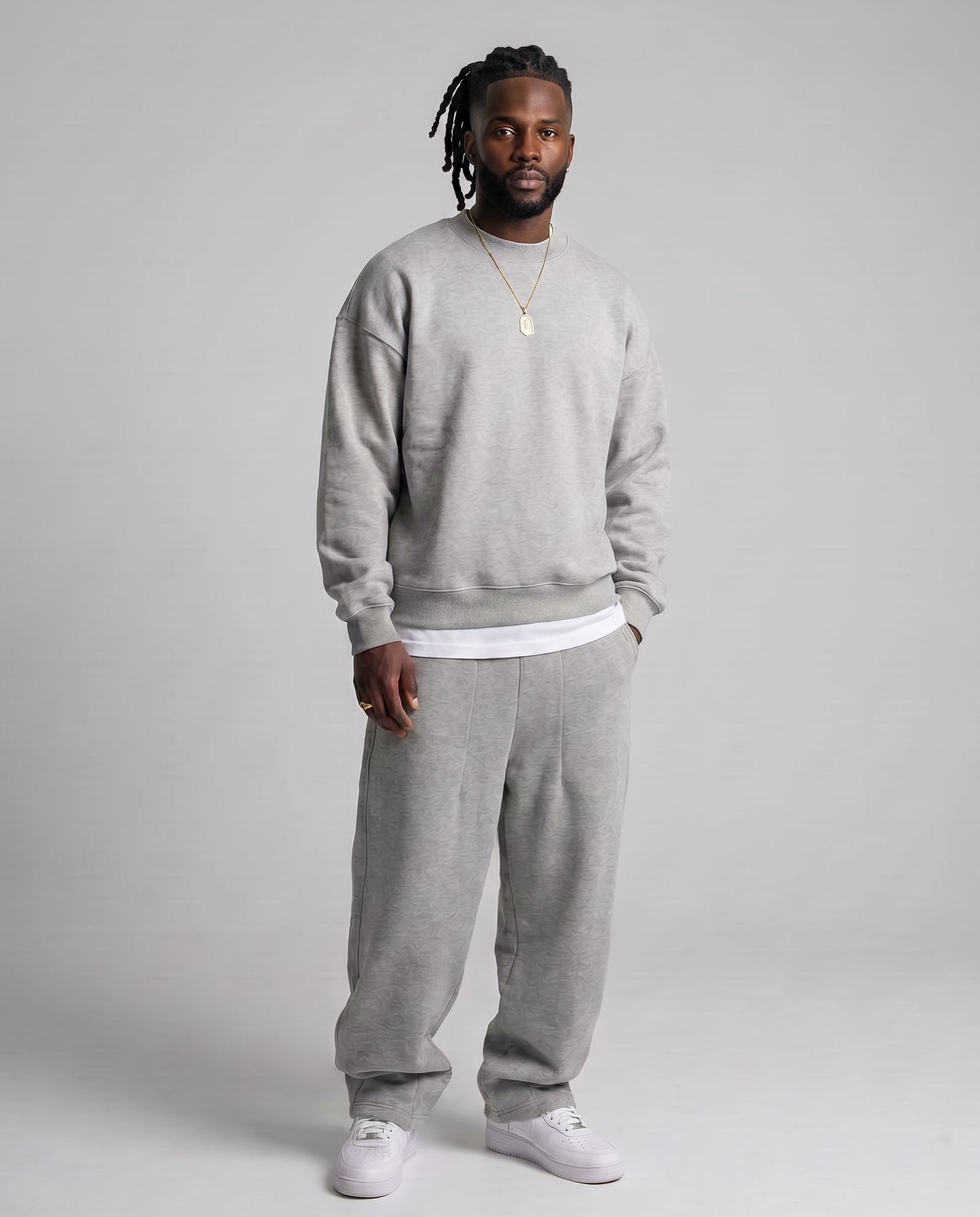 WIDE LOOSE SWEATPANTS