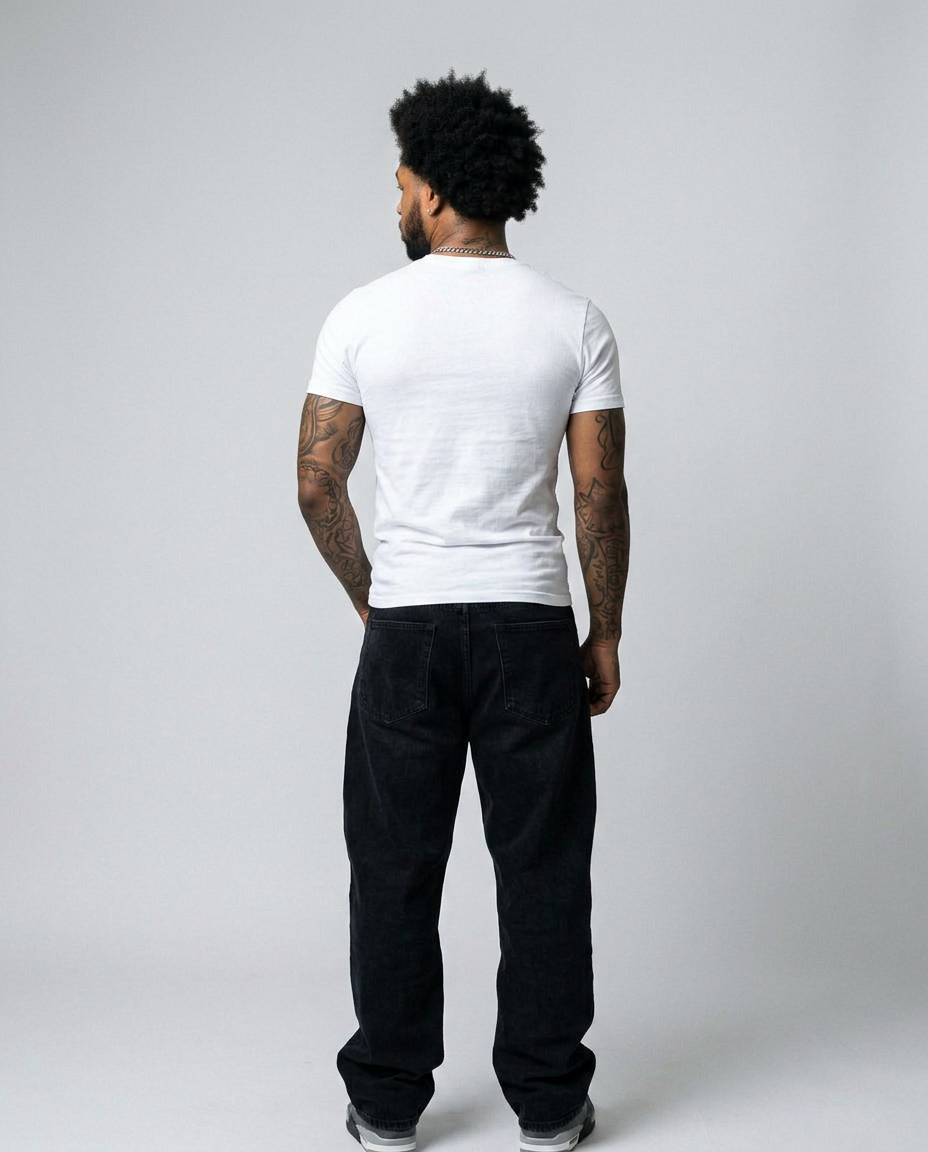TIGHT FIT WHITE TEE